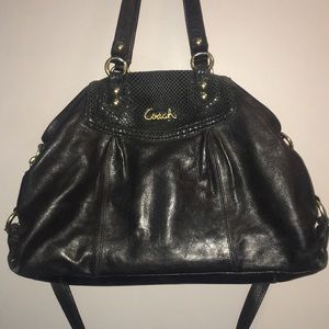 Classic coach 3 pocket bag with optional holdings!